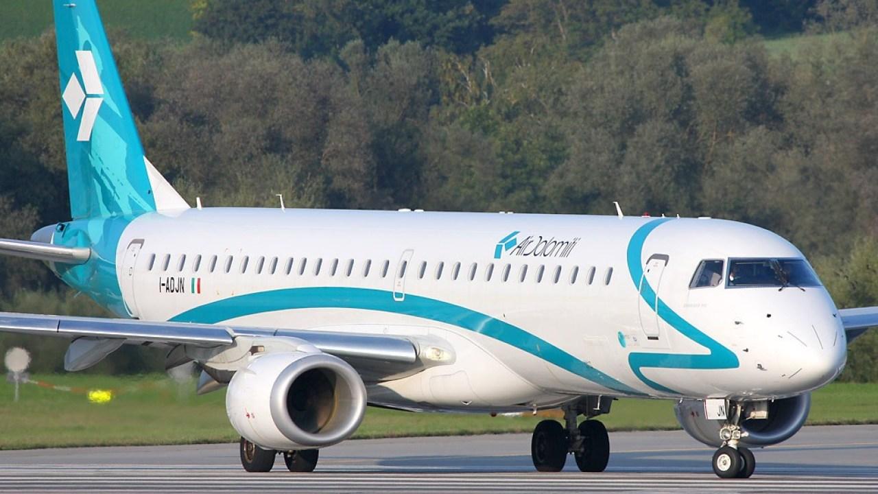 Immagine di sfondo della pagina Un nuovo sito per Air Dolomiti