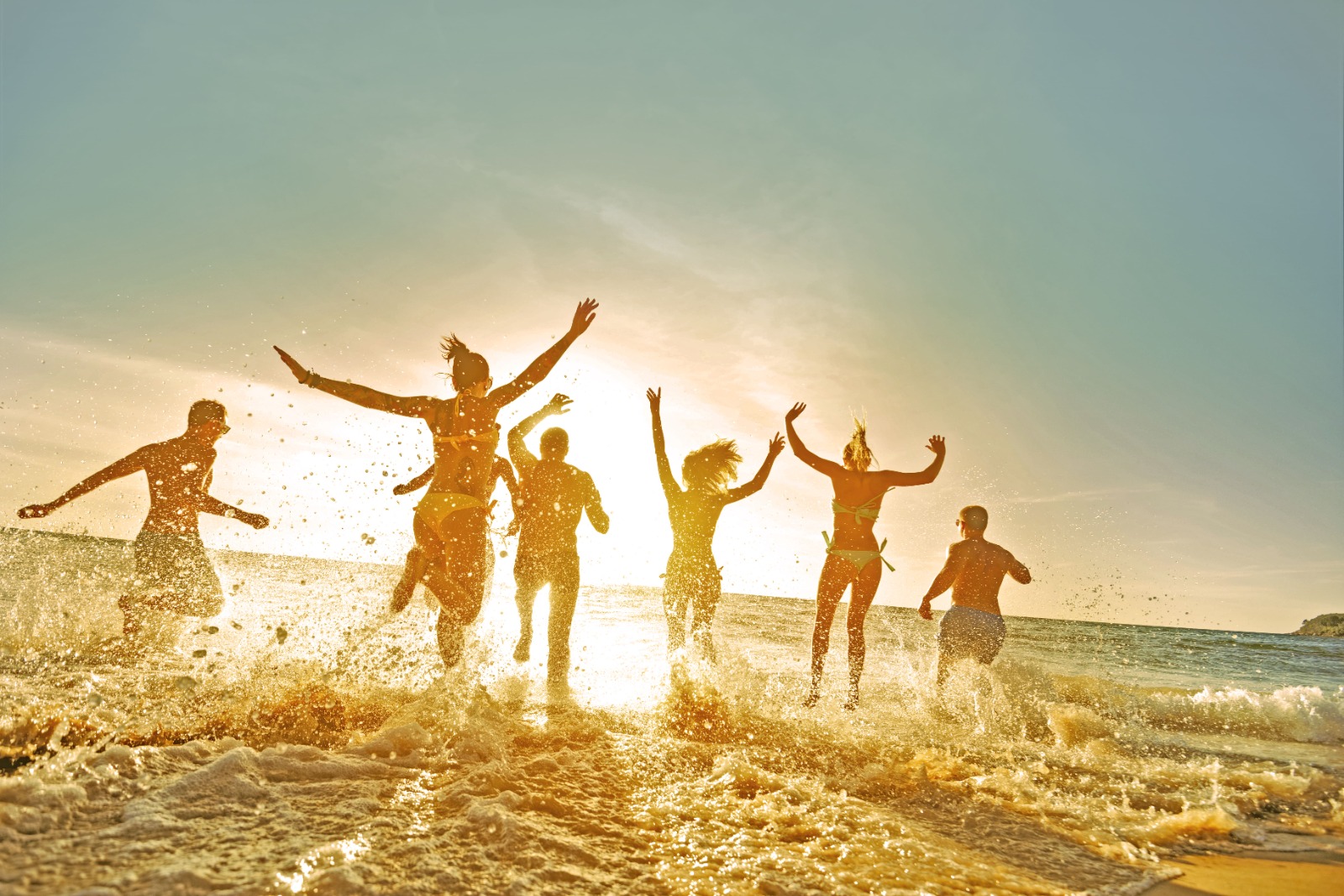 Immagine DreamPacker estate 2026: viaggi di gruppo tra Thailandia, Cipro, Kos e Lampedusa