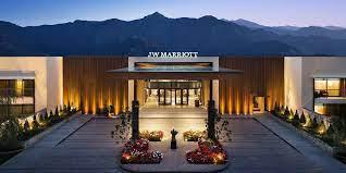 Immagine di sfondo della pagina JW Marriott Serengeti Lodge, debutto nel 2026