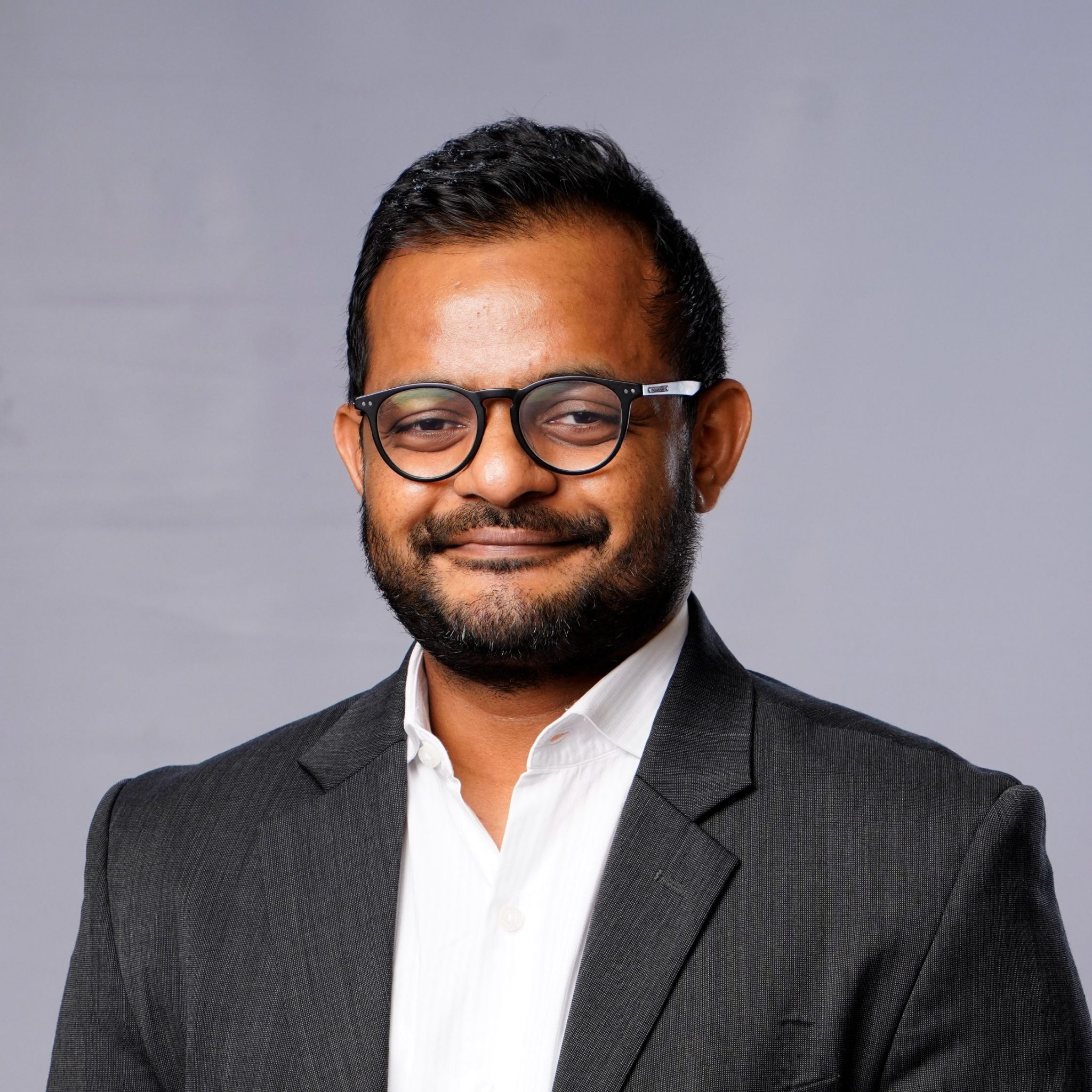 Immagine di sfondo della pagina Cinnamon Hotels & Resorts nomina Hishan Singhawansa nuovo CEO