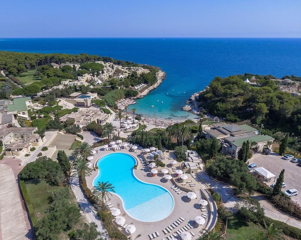 Immagine di sfondo della pagina Futura Vacanze, nuova struttura in Puglia