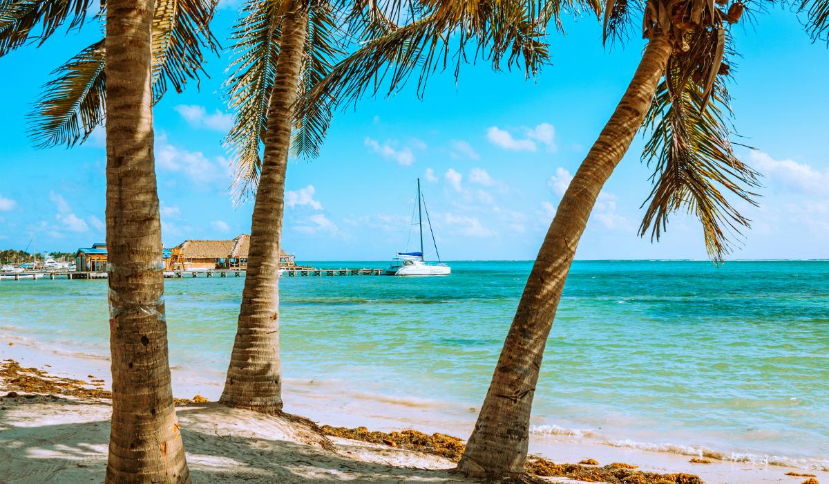 Immagine di sfondo della pagina Turismo senza rischi in Belize: ecco il piano che rivoluziona la sicurezza dei visitatori