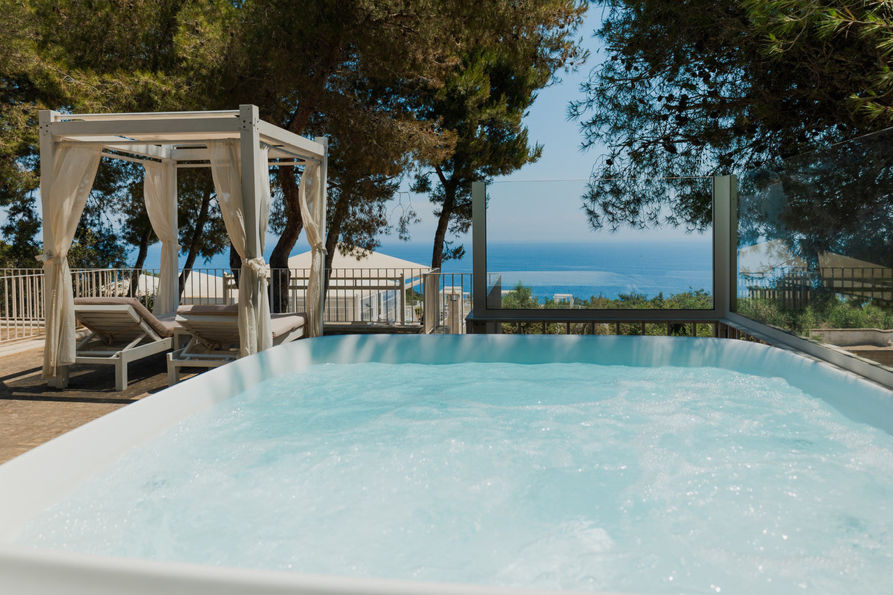 Immagine di sfondo della pagina CDSHotels: settembre, il mese del viaggio lento e sostenibile
