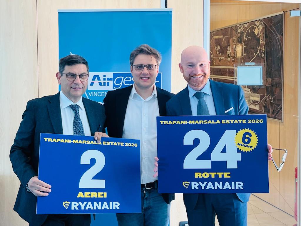 Immagine di sfondo della pagina Ryanair rafforza Trapani-Marsala: base con 2 aeromobili e 24 rotte nell’estate 2026