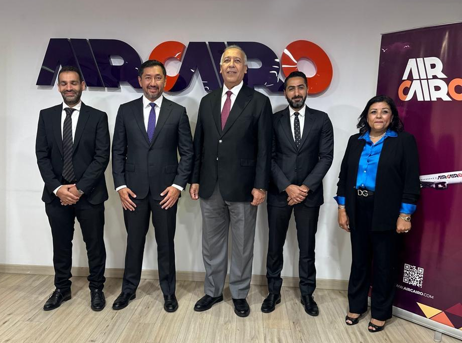 Immagine Trasformazione digitale nel trasporto aereo: Air Cairo sigla accordo con Salesforce e Arcsen
