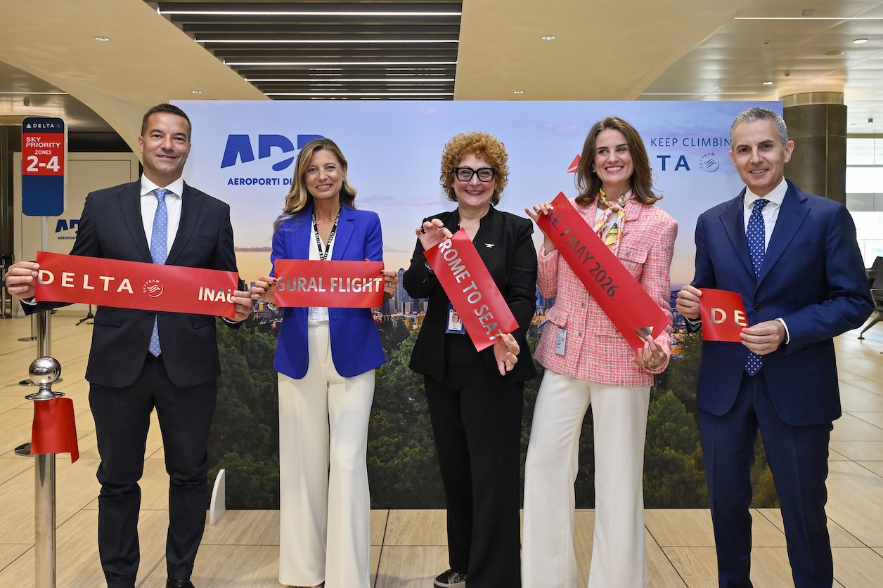 Immagine di sfondo della pagina Da Roma alla West Coast: Delta inaugura il nuovo volo diretto Roma-Seattle