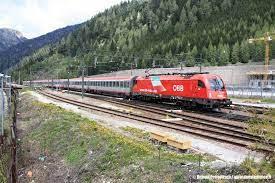Immagine di sfondo della pagina  DB-ÖBB EuroCity: nuovo collegamento Monaco-Rimini