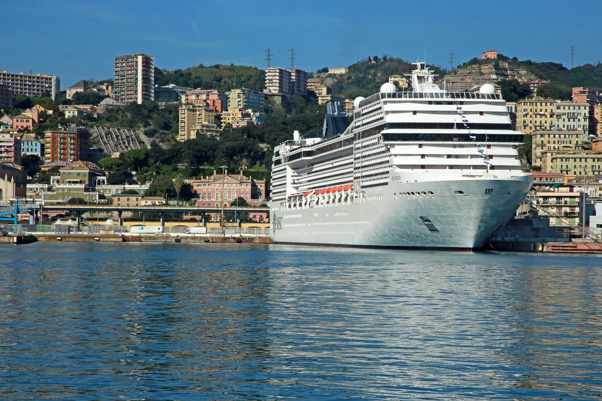 Immagine di sfondo della pagina MSC Crociere, Massa: "Nel 2024 rialzo della redditività"