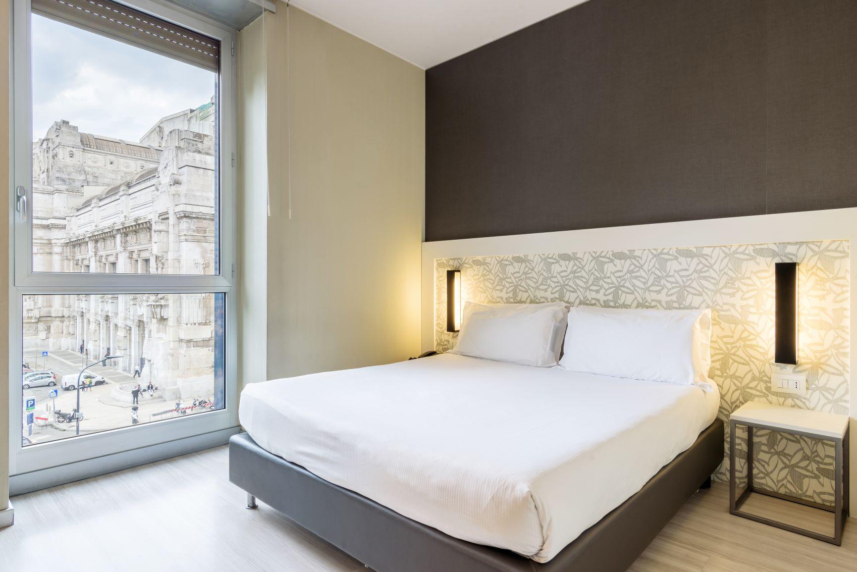 Immagine di sfondo della pagina B&B Hotels, 4 strutture a Milano
