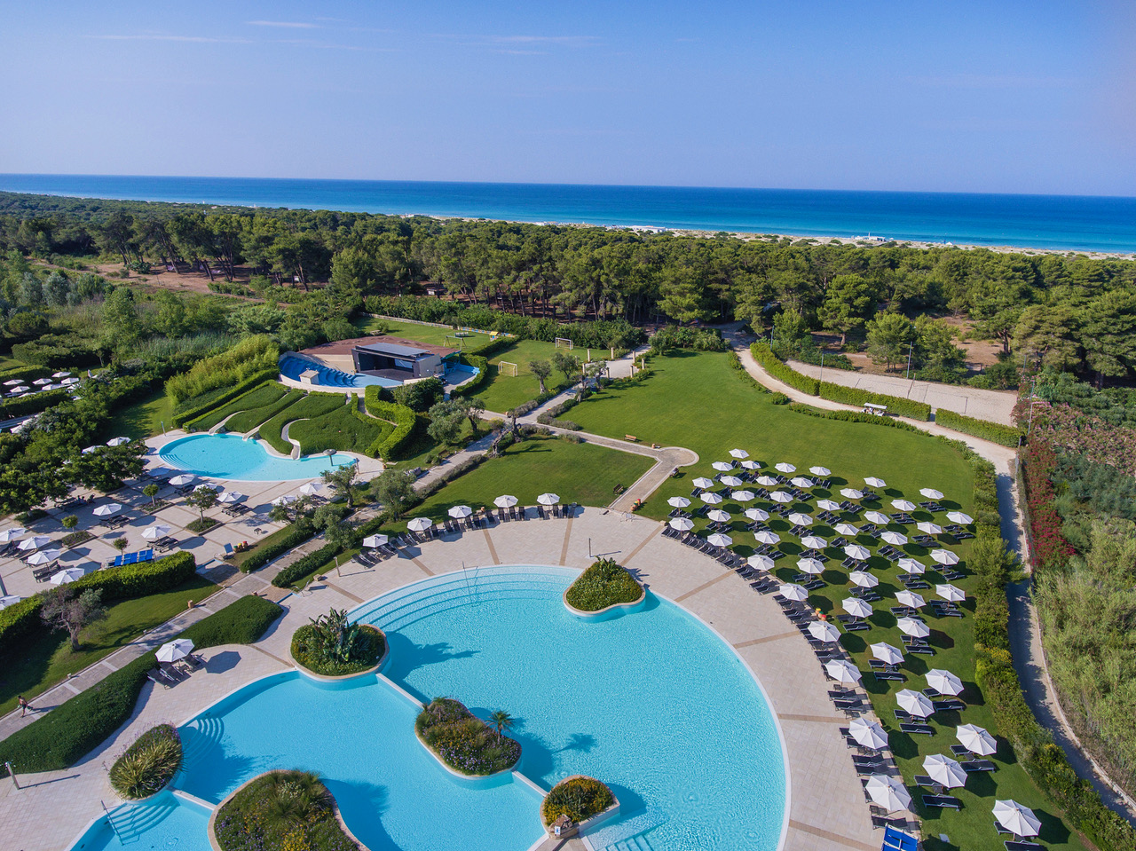 Immagine di sfondo della pagina Vivosa Apulia Resort è B Corp: primo resort in Italia con un punteggio di 103,5
