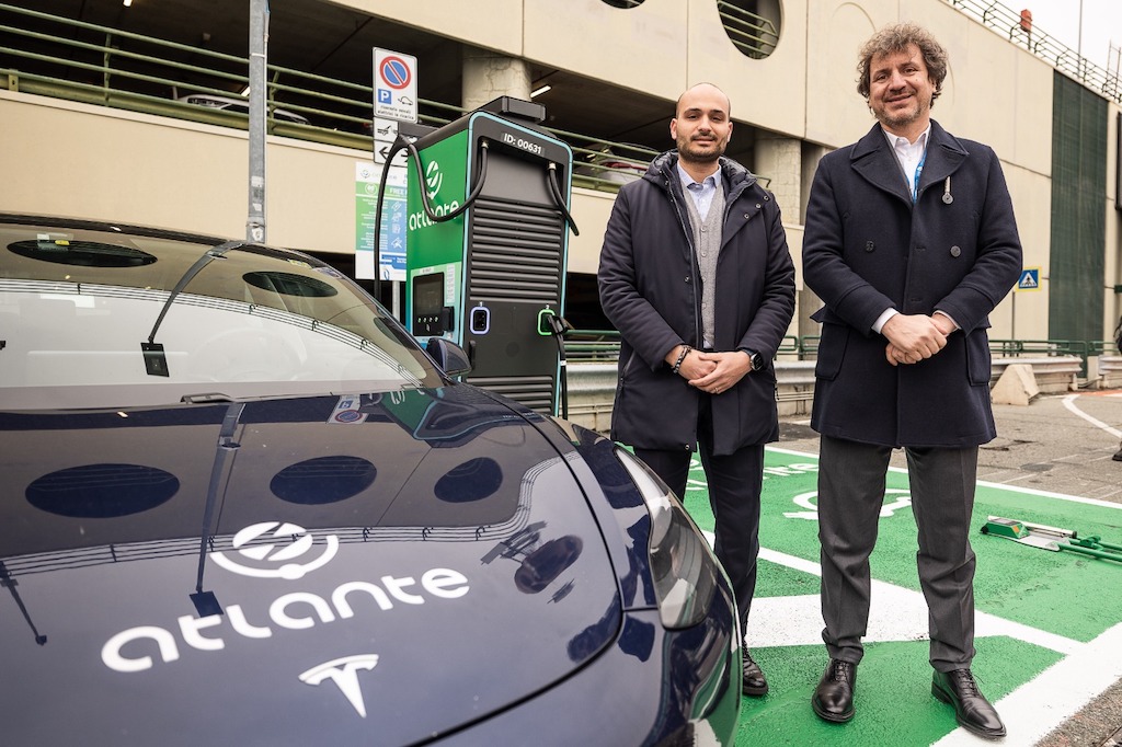 Immagine Atlante all’Aeroporto di Torino: inaugurate le nuove stazioni di ricarica rapida