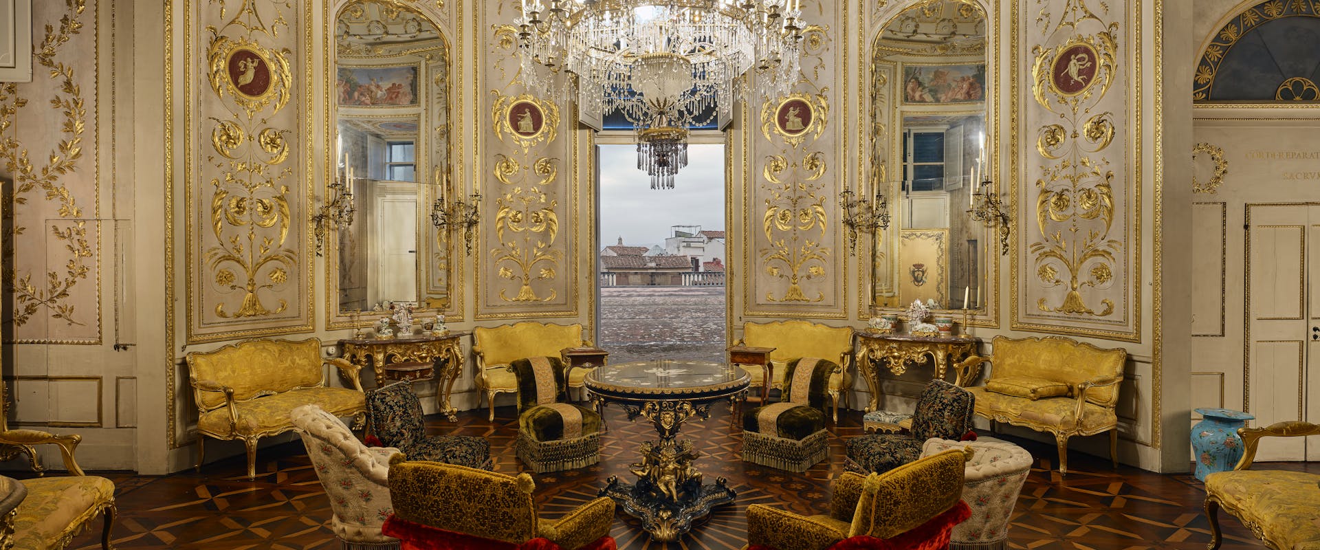 Immagine di sfondo della pagina Firenze, riaprono gli Appartamenti Reali di Palazzo Pitti
