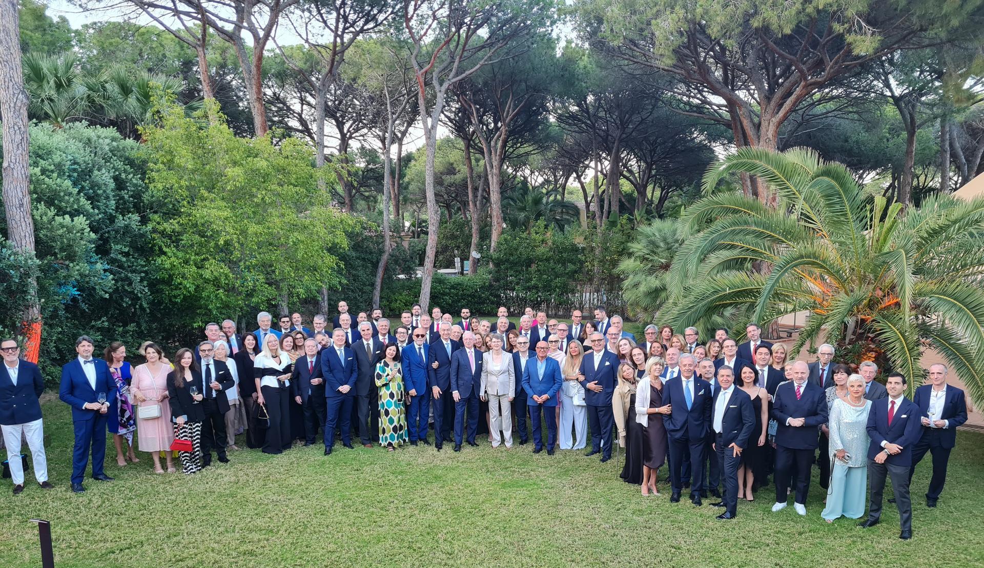 Immagine di sfondo della pagina La riunione primaverile di EHMA Italia in Sardegna