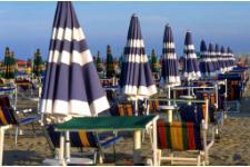 Immagine di sfondo della pagina Vacanze degli italiani ?  Un sondaggio del Touring Club 