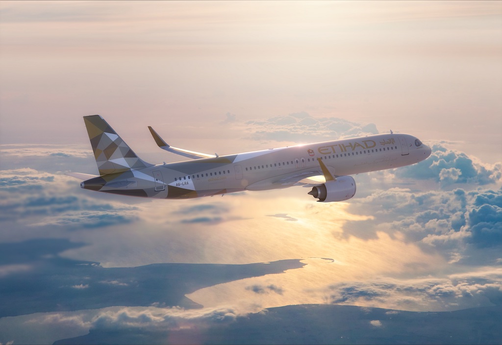 Immagine di sfondo della pagina Etihad, 72 ore di super sconti per i nuovi voli: fino al 50% off per i membri Etihad Guest