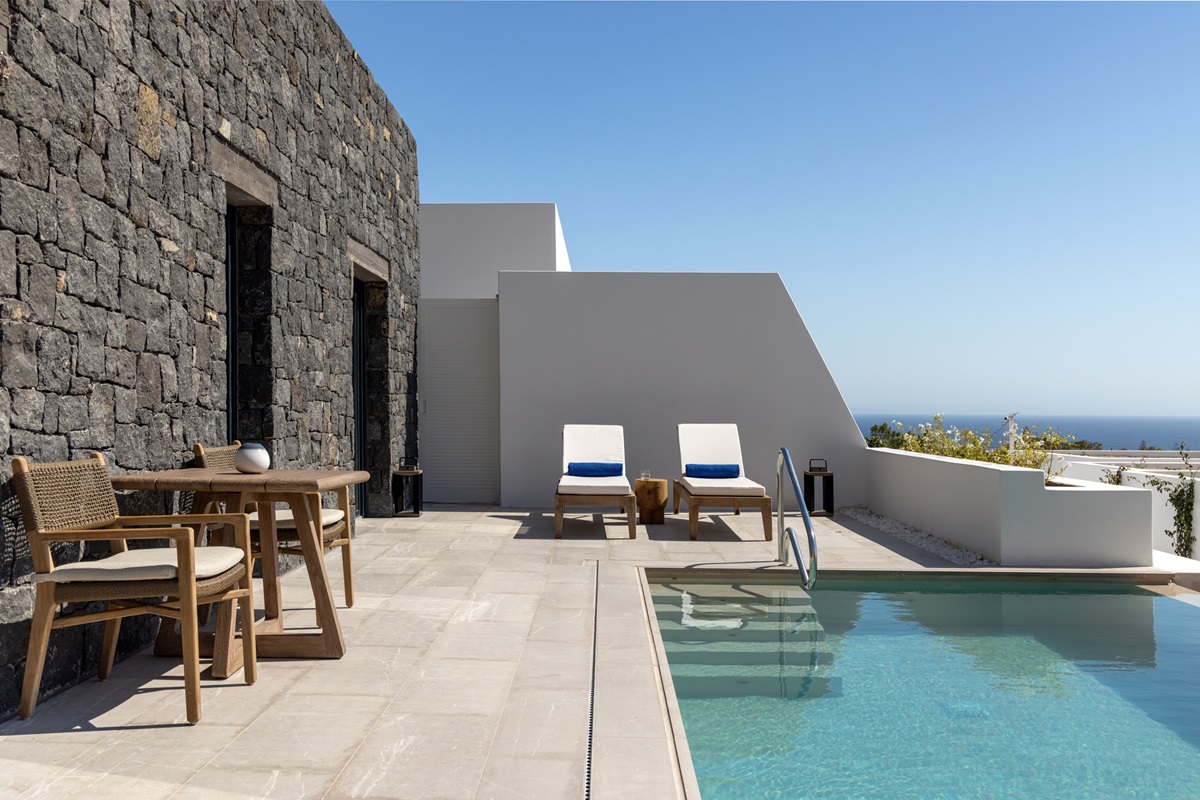 Immagine LXR debutta in Grecia con Sandblu Santorini: lusso esperienziale affacciato sull’Egeo