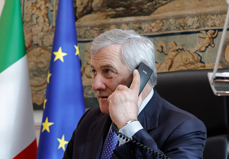 Immagine di sfondo della pagina Crisi in Medio Oriente, Tajani fa il punto sulla crisi: 6.600 italiani rientrati dalle Maldive