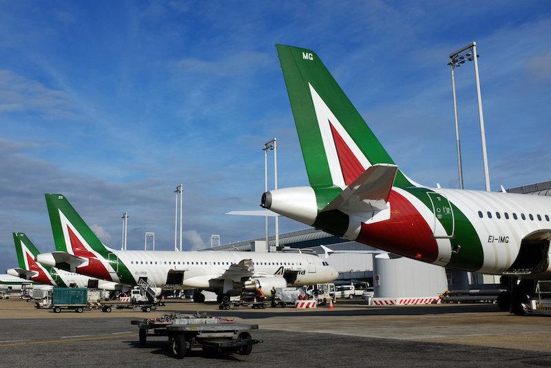 Immagine di sfondo della pagina Alitalia, un milioni di pax per l'estate siciliana 