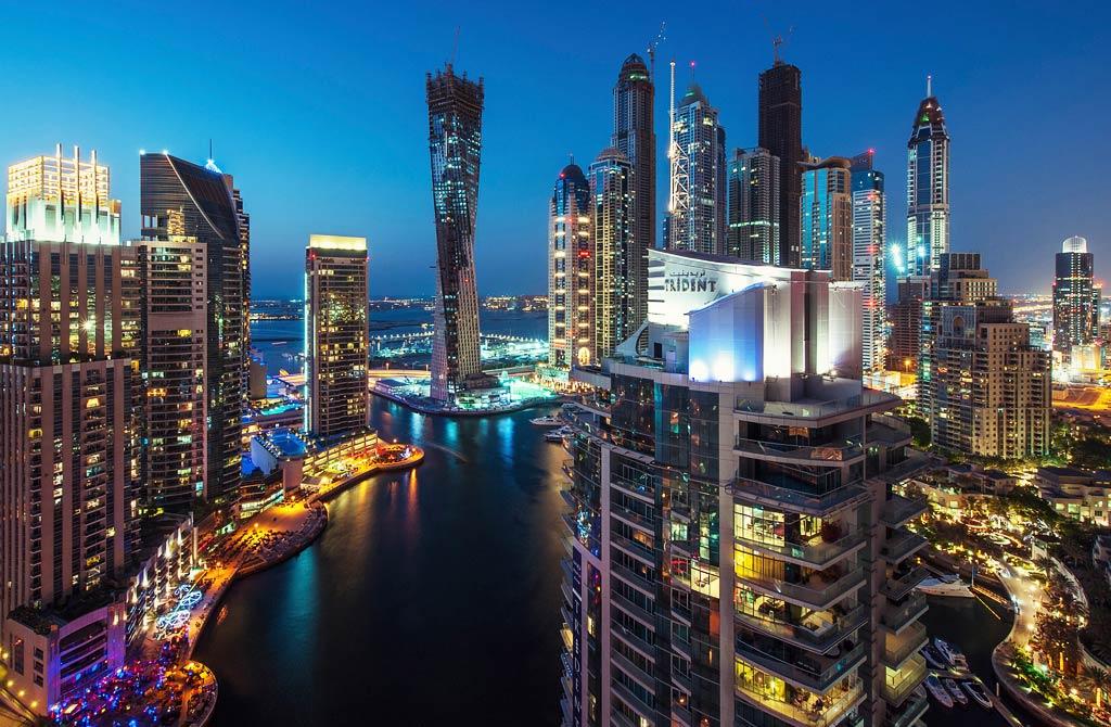 Immagine di sfondo della pagina A Dubai è di scena l'arte