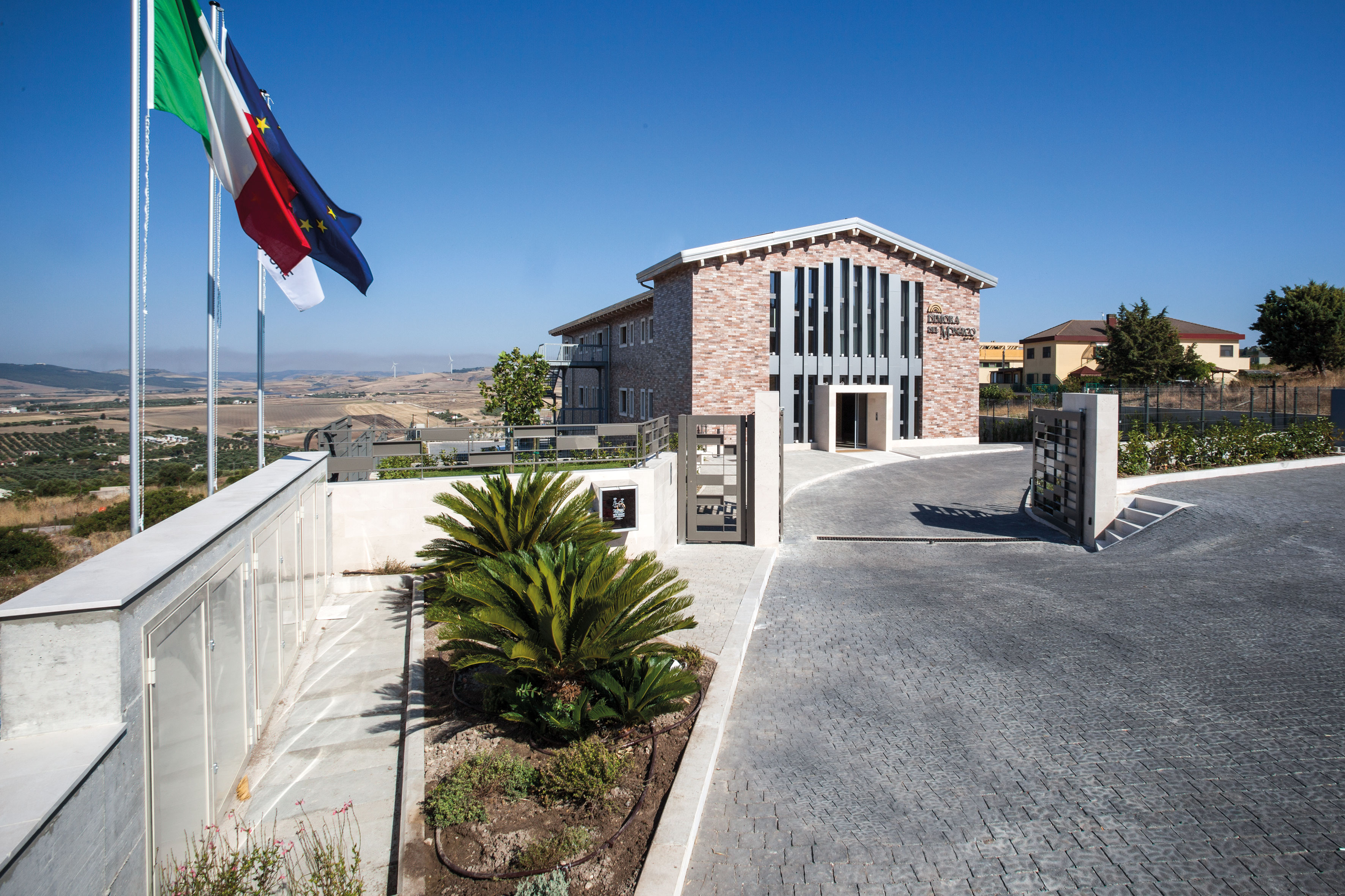 Immagine di sfondo della pagina Garibaldi Hotels, nuova struttura in Basilicata