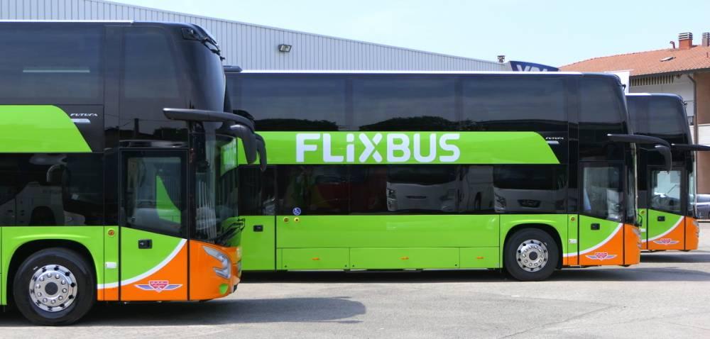Immagine di sfondo della pagina FlixBus riparte in Italia: 14 linee in 70 città