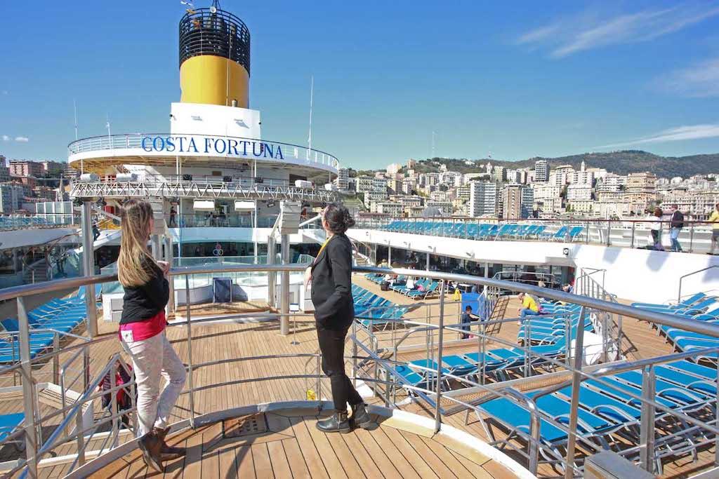 Immagine di sfondo della pagina Il ritorno a Genova di Costa Fortuna