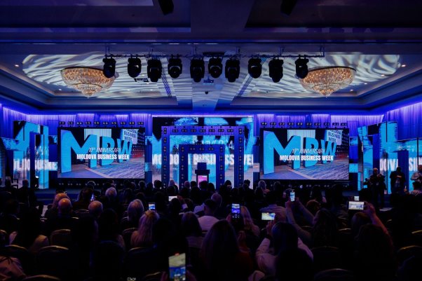 Immagine di sfondo della pagina Moldova Business Week 2025: il Paese accelera su investimenti, innovazione e cooperazione regionale