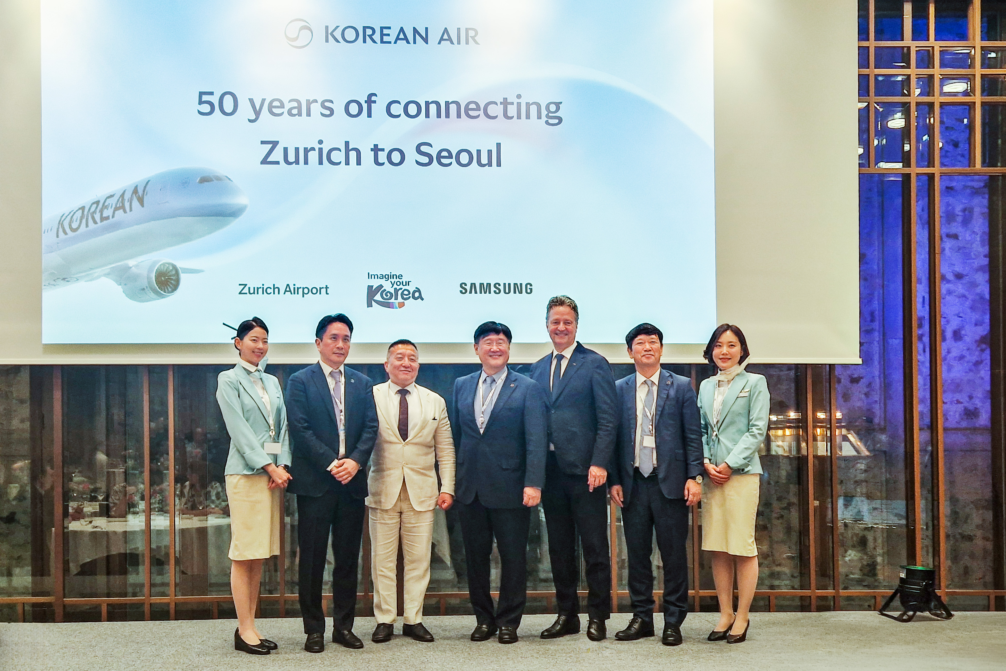 Immagine di sfondo della pagina Korean Air celebra 50 anni di collegamento tra Seoul e Zurigo