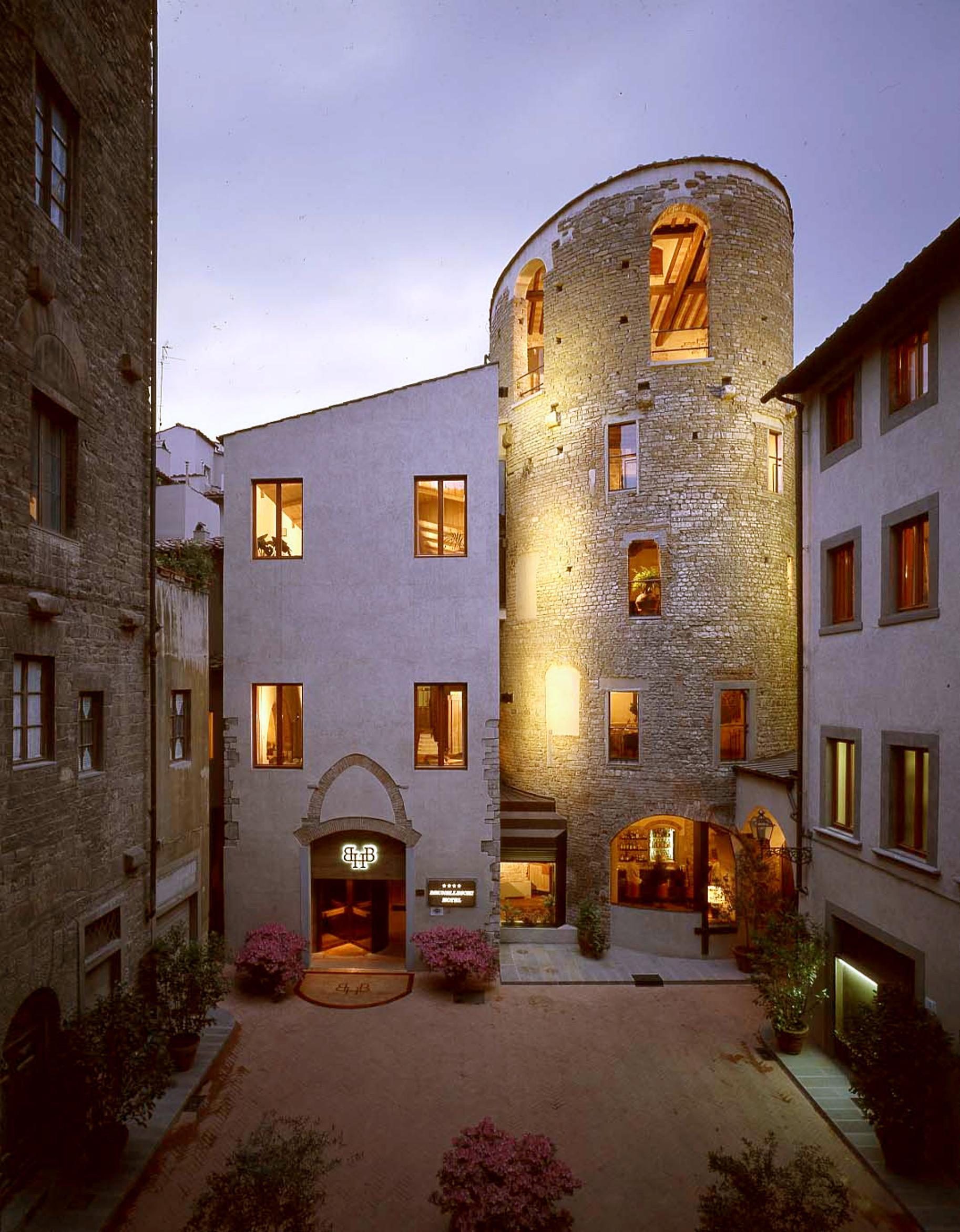 Immagine di sfondo della pagina Nuovo riconoscimento per il Brunelleschi Hotel