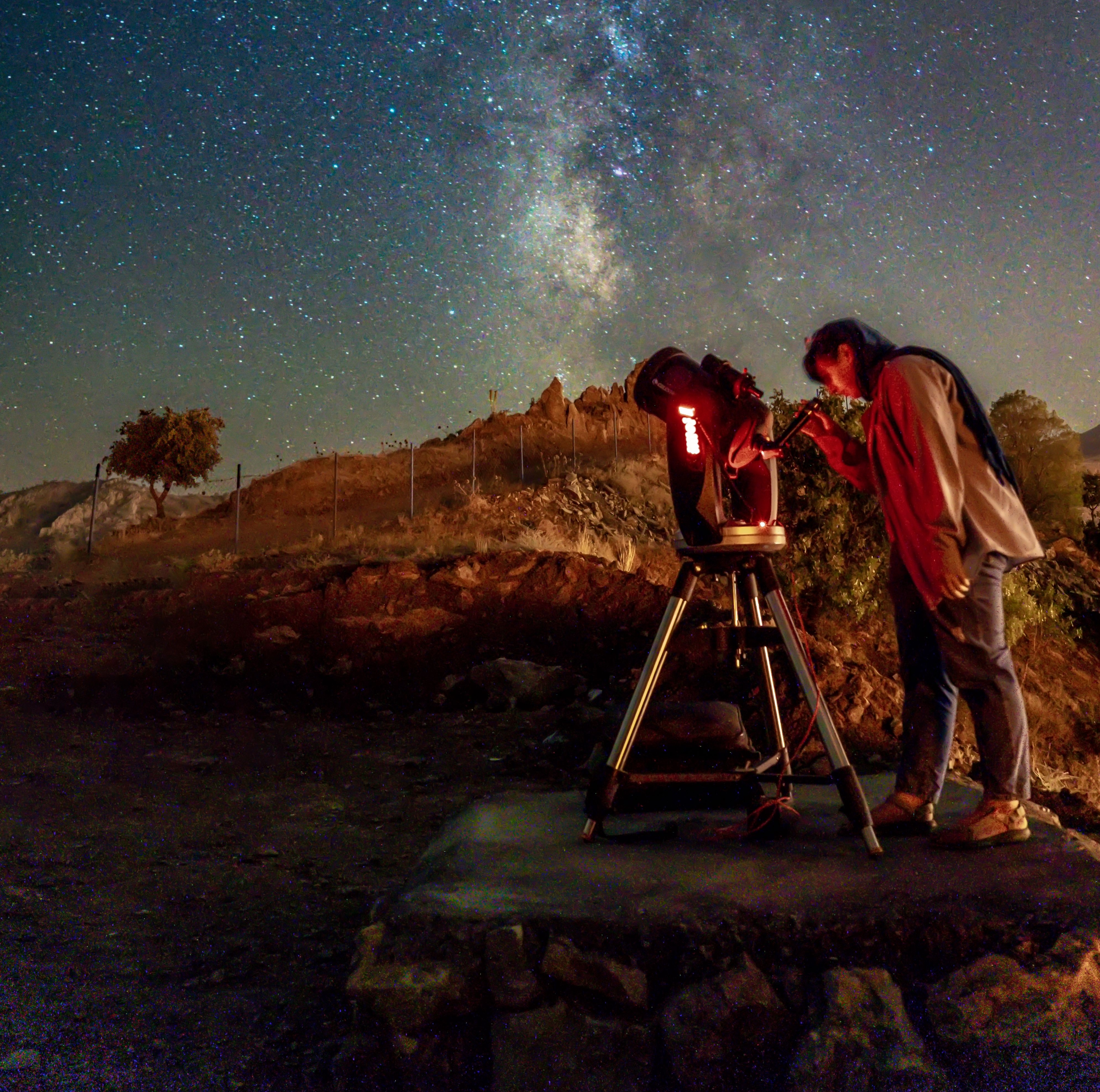 Immagine Eclissi solare 2026 e stelle cadenti: boom di viaggi alla scoperta del cielo