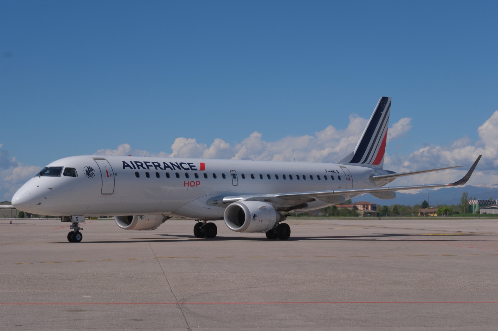 Immagine di sfondo della pagina Air France potenzia Verona: il volo su Parigi CDG attivo anche nell'inverno 2025/26