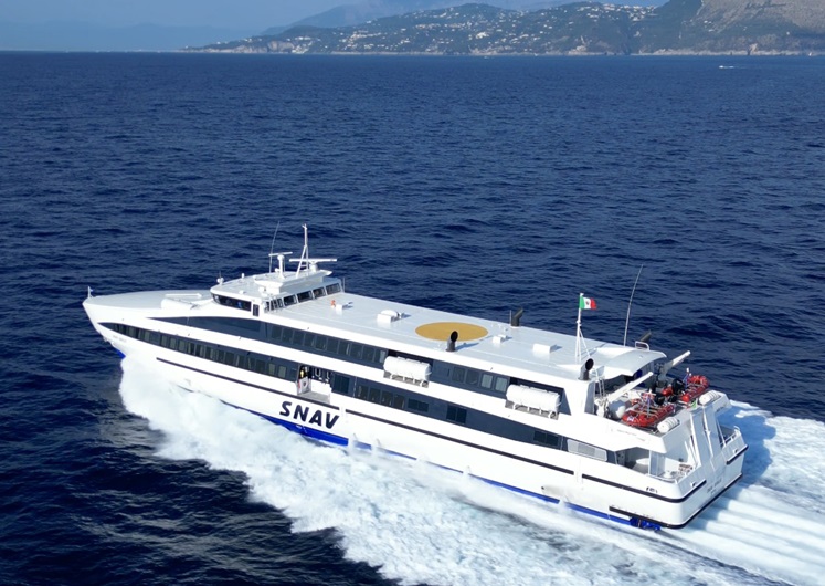 Immagine Isole Pontine: dal 7 giugno tornano le corse SNAV da Napoli