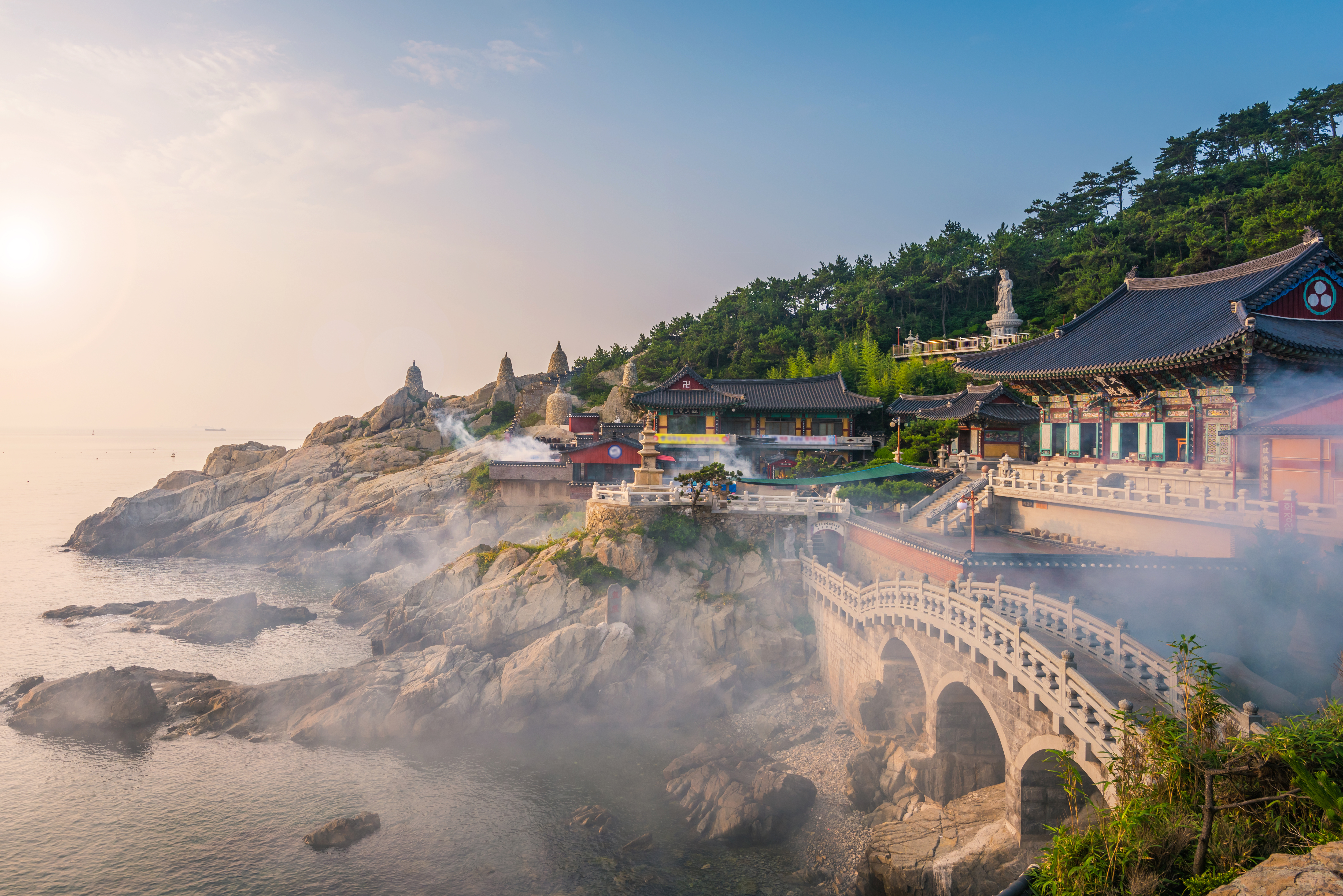 Immagine Costa Crociere, Costa Serena torna in Asia: crociera da sogno tra 4 Paesi e culture millenarie