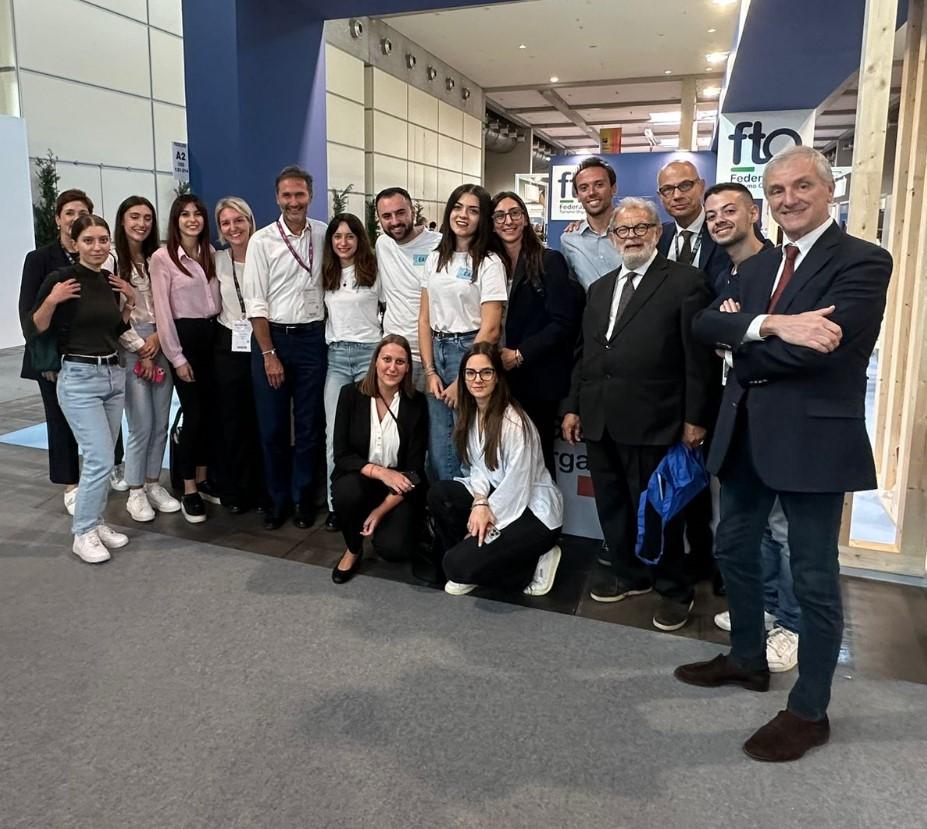 Immagine di sfondo della pagina Il business game di Confturismo