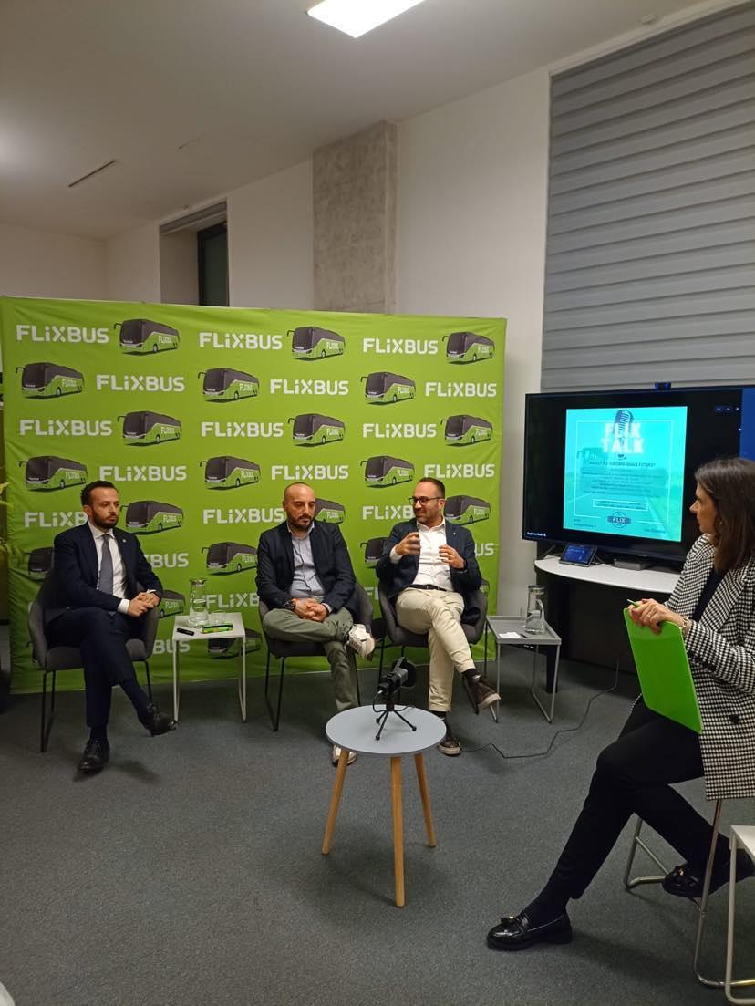 Immagine di sfondo della pagina Italia turismo ed overtourism quali sfide nel 2024?