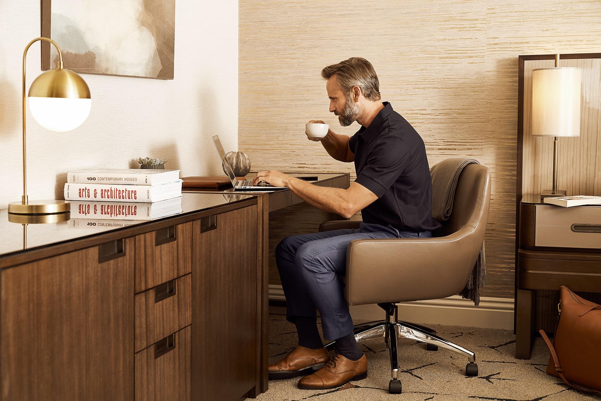 Immagine di sfondo della pagina Marriott International, 3 formule Marriott Bonvoy