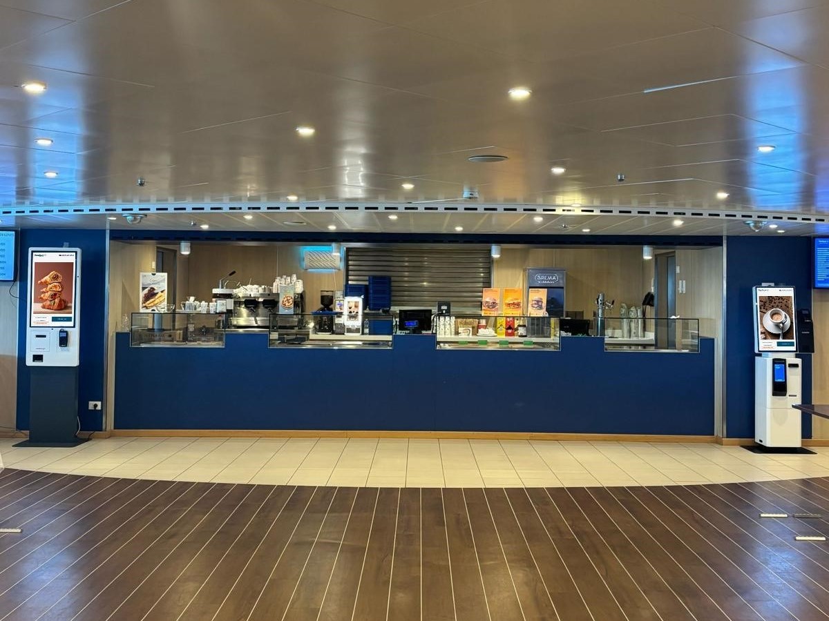 Immagine di sfondo della pagina Grimaldi e Ligabue puntano sulla digitalizzazione: a bordo arrivano i kiosk digitali firmati Ligabue