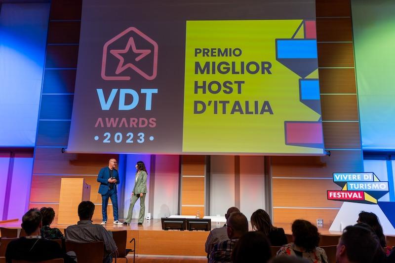 Immagine di sfondo della pagina Numeri ok per il Vivere di Turismo Festival 
