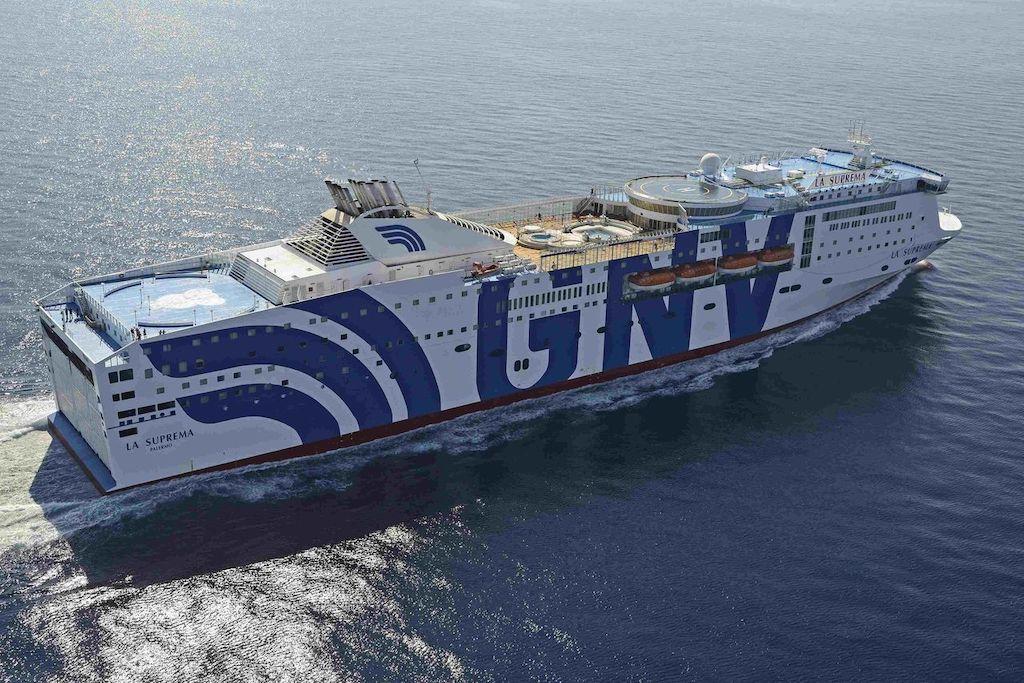 Immagine di sfondo della pagina GNV, terza nave sulla rotta Genova-Palermo