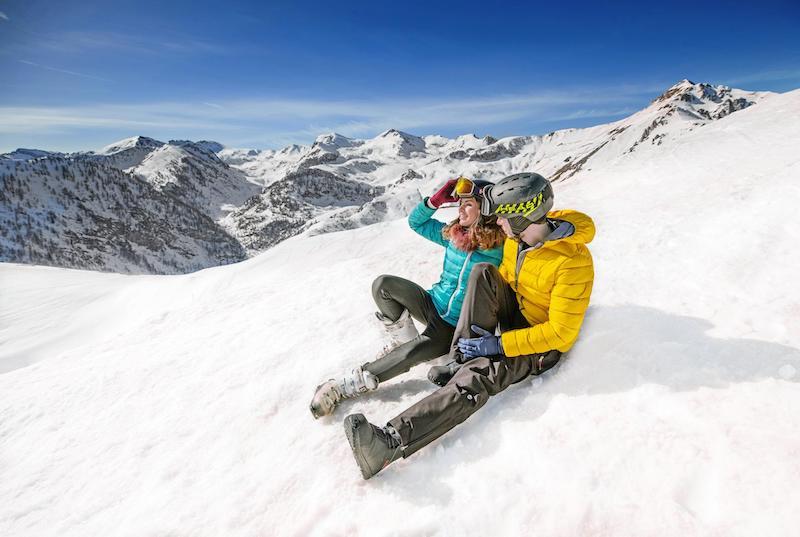 Immagine di sfondo della pagina Piste aperte: parte l'inverno cuneese