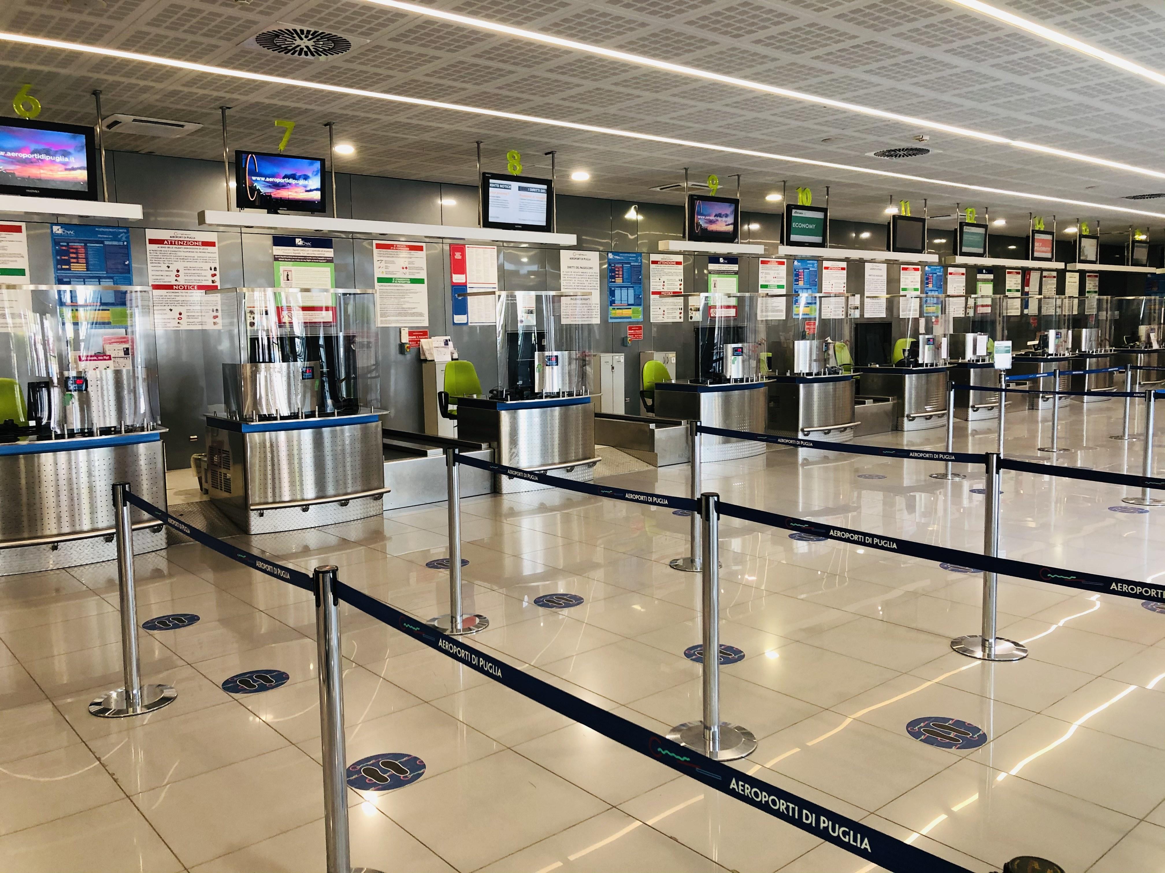Immagine di sfondo della pagina easyJet cresce a Brindisi (03/04/201404)