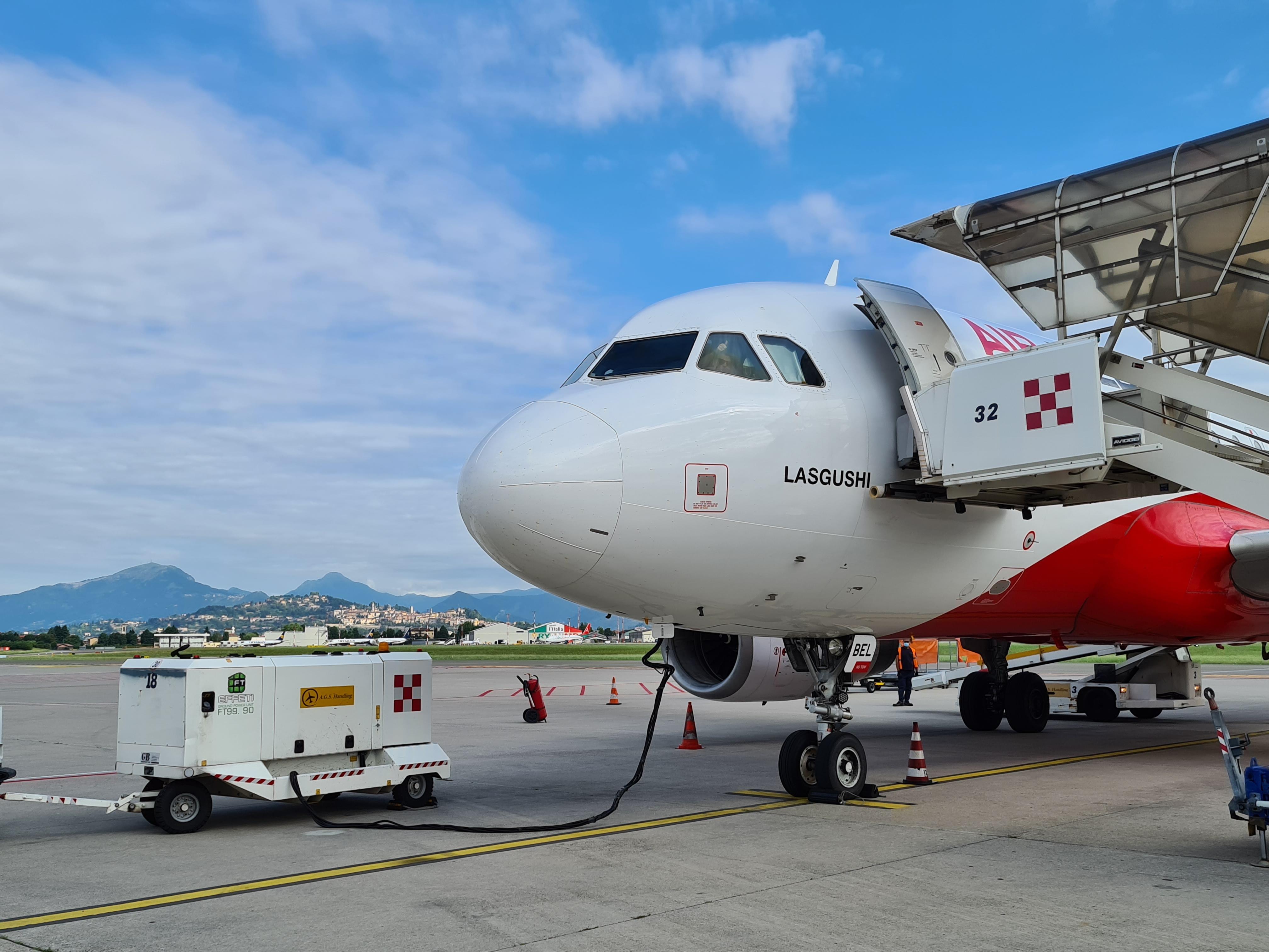 Immagine di sfondo della pagina Air Albania, nuova rotta Bergamo-Tirana