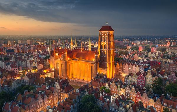 Immagine di sfondo della pagina City break, il secondo webinar della Polonia