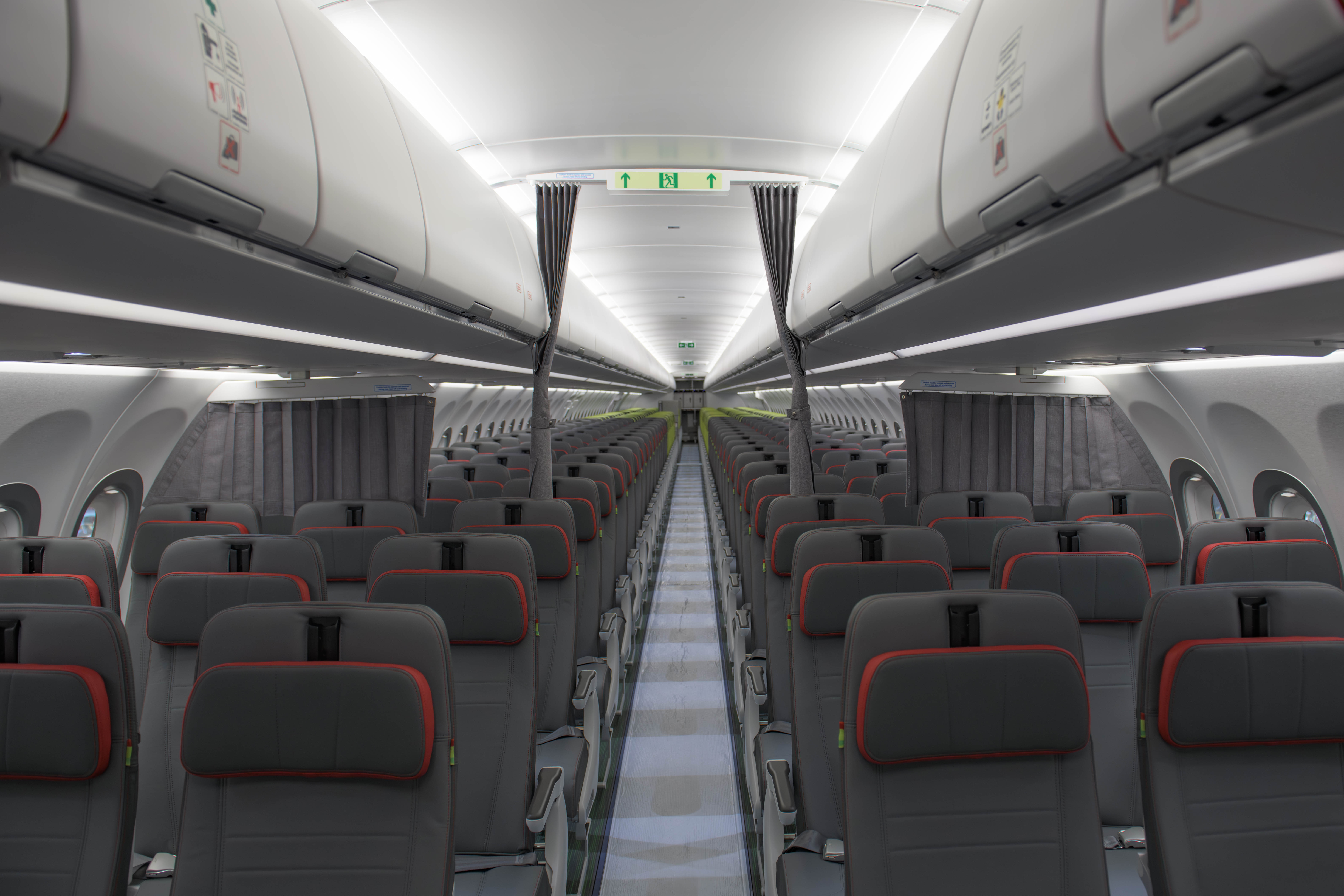 Immagine di sfondo della pagina TAP Air Portugal presenta le nuove cabine Airspace con cappelliere XL