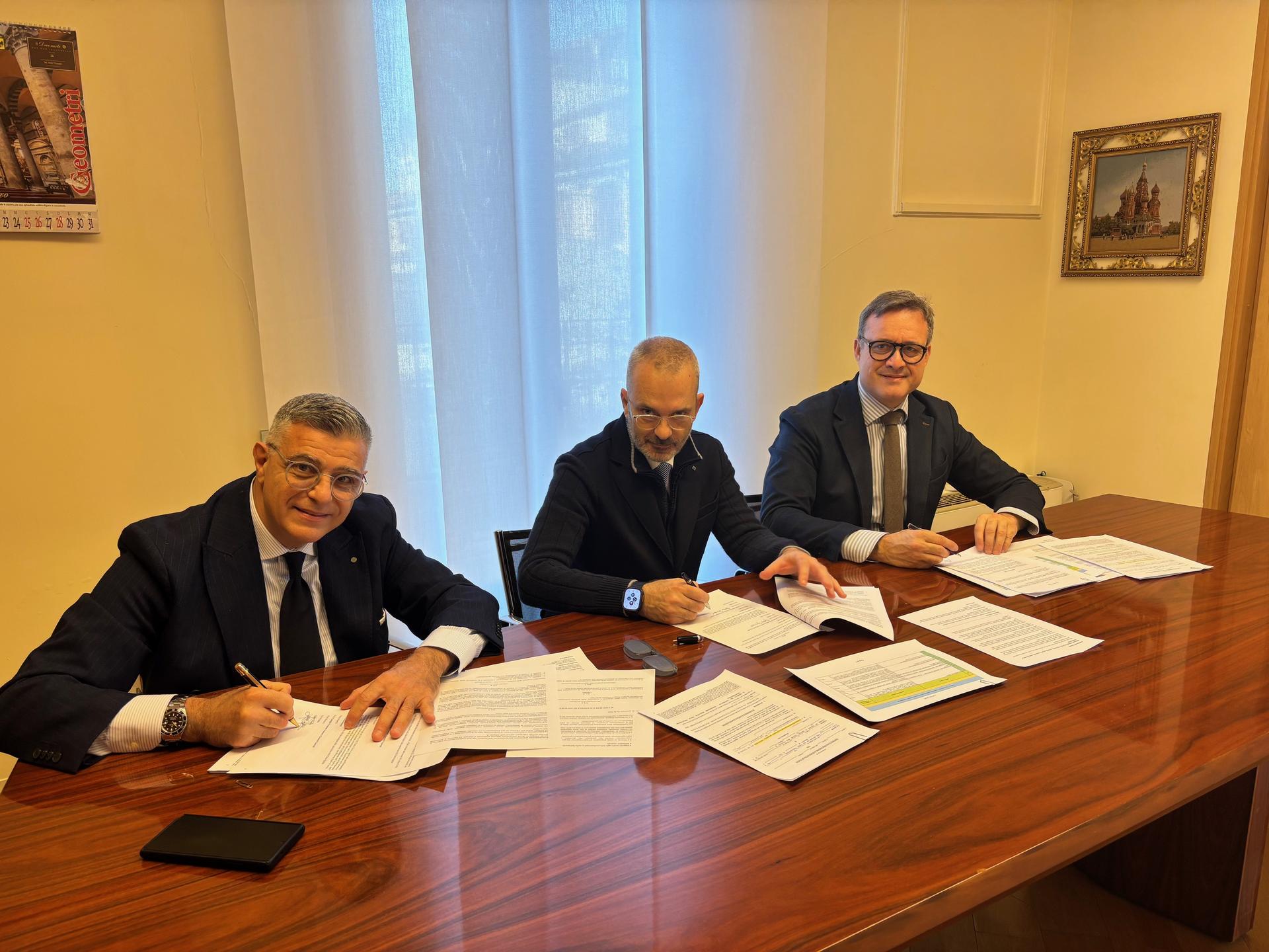 Immagine Rinnovo concessioni balneari: geometri, operatori e FIABA insieme per semplificare le procedure