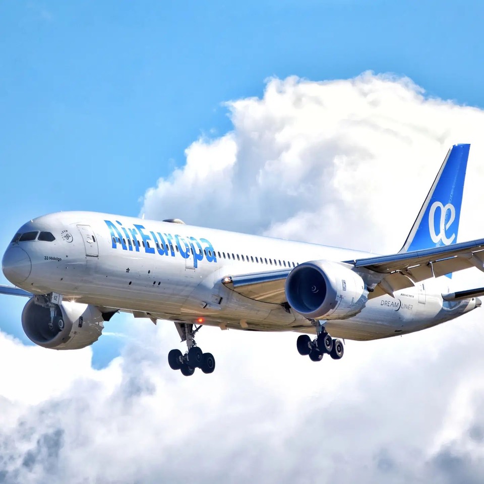 Immagine di sfondo della pagina Il Black Friday di Air Europa: sconti fino al 25% per volare in Europa e America