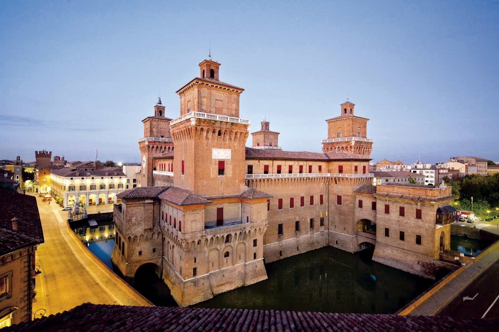 Immagine di sfondo della pagina Ferrara, 10.000 presenze nei musei a Pasqua