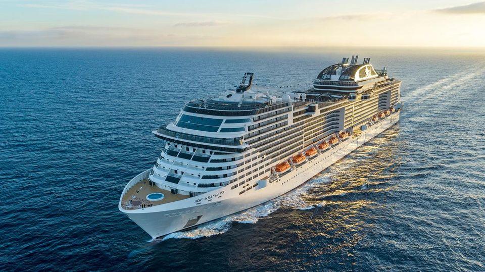 Immagine di sfondo della pagina MSC Crociere, stop a scali a San Pietroburgo