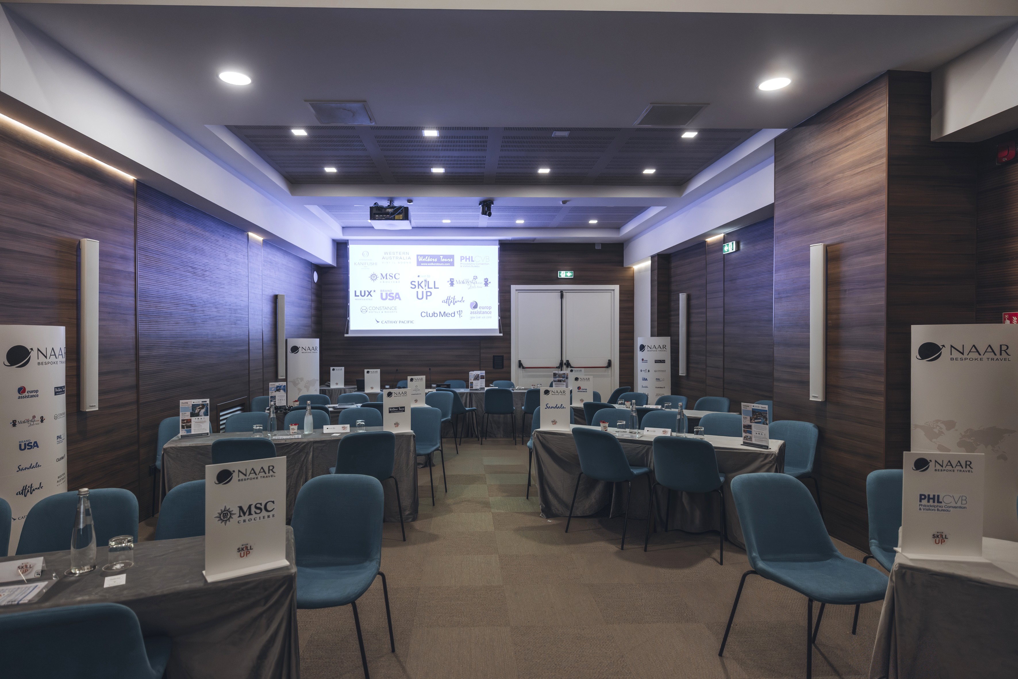 Immagine di sfondo della pagina NAAR lancia “Skill Up! With NAAR” 2026: quattro tappe per connettere agenti e partner in tutta Italia