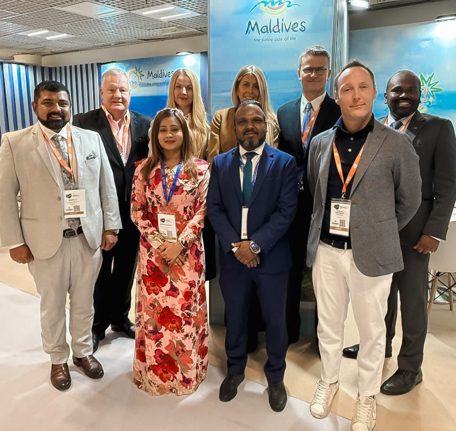 Immagine di sfondo della pagina Visit Maldives consolida la sua leadership nel lusso globale a ILTM Cannes 2025
